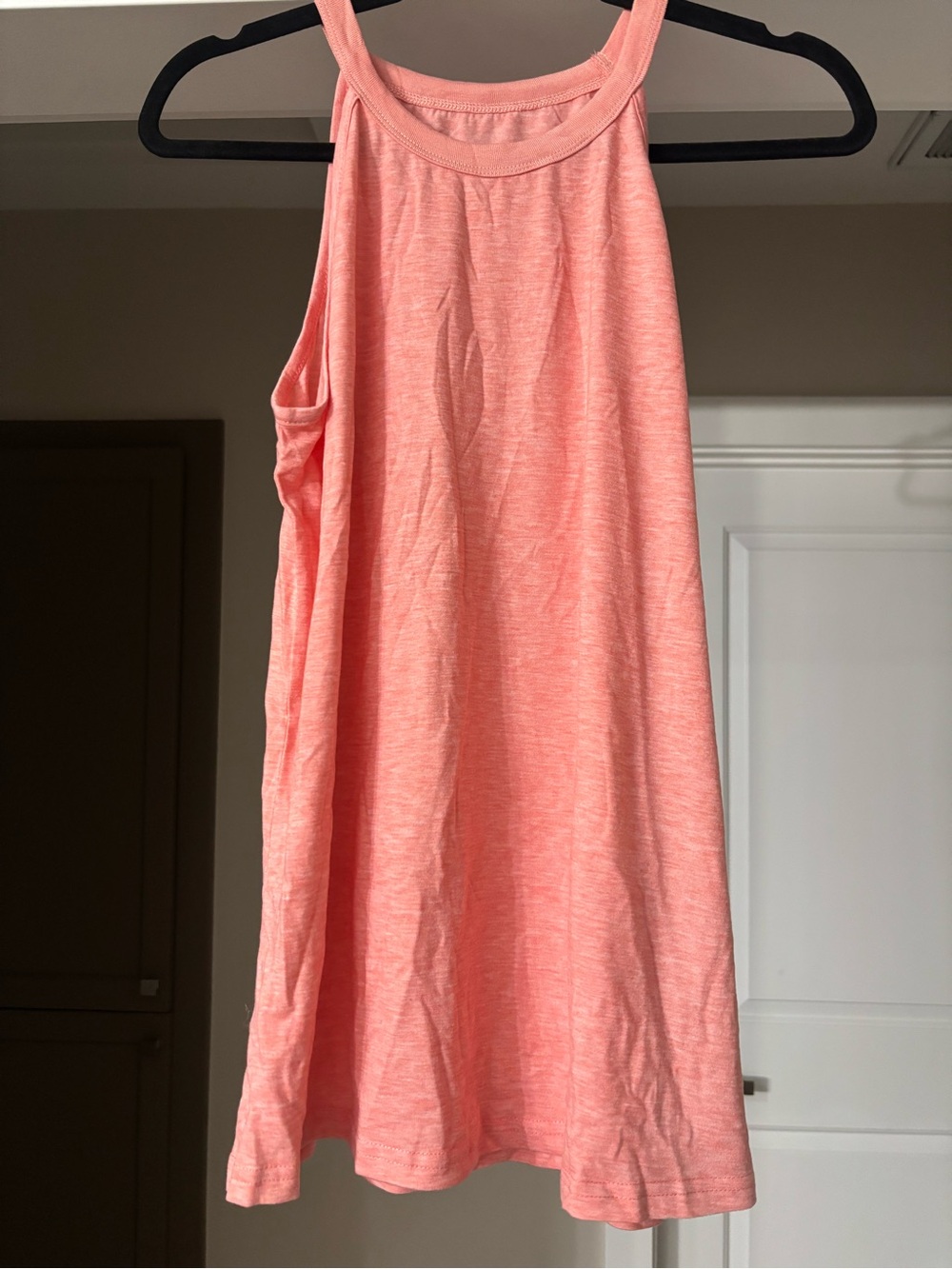 Women’s Coral Scoop Neck Tank Top - Lightweight Everyday Layer